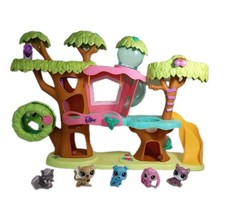 Littlest Pet Shop Magic Motion Tree House Playset 2010 Hasbro  5 Figures