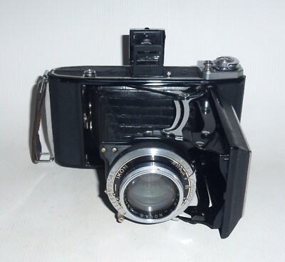 Zeiss Ikon Ikonta 521/2 Folding Camera Novar-Anastigmat 3.5/10.5+