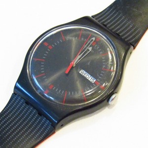 swatch black red
