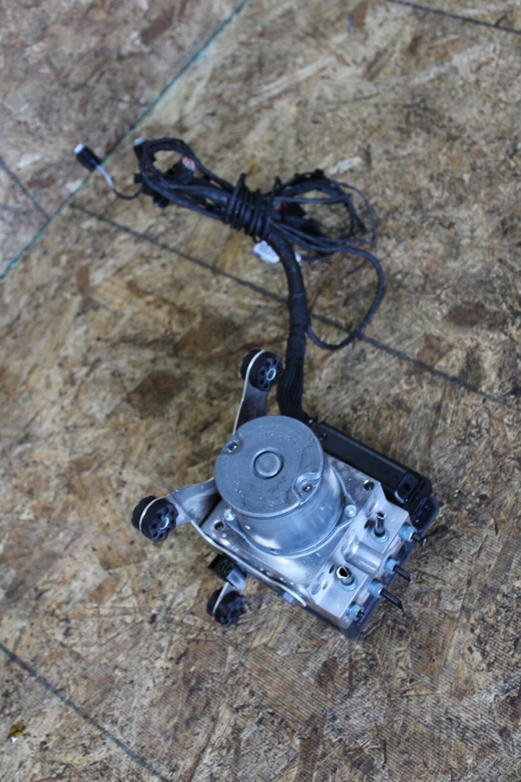 ActiveHybrid 7 Anti Brake ABS Pump DSC Module BMW F04 OEM 2011 2012