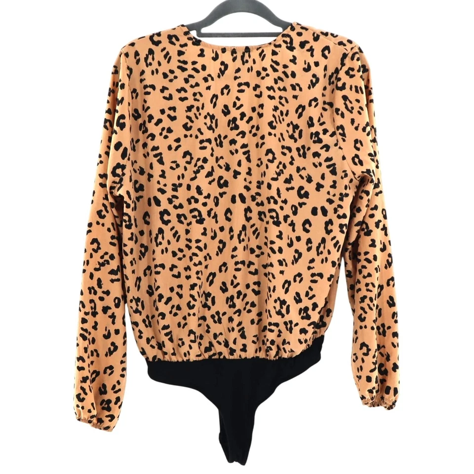 Body Rue21 Estampado Animal Para Mujer L Tostado Informal Elegante Moda Mob Esposa Ropa de Oficina Foto 3 de 4