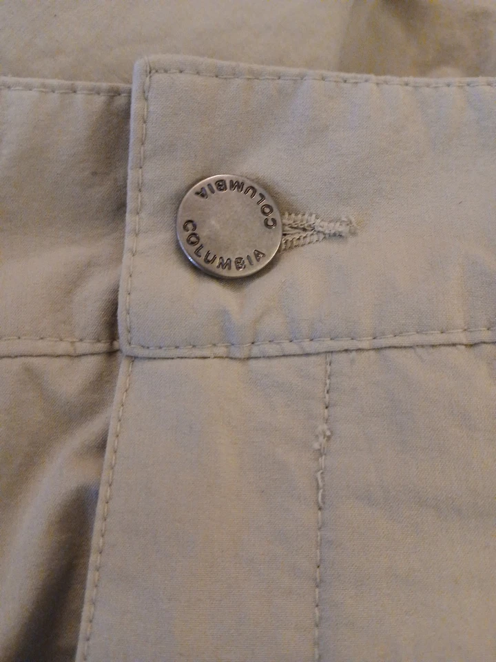 Columbia 女式可转换全盾远足/户外卡其色裤子 8 码 — 第 3/4 张图片