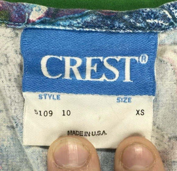 XS Sea Fish Patterned Crest Scrub Top - Image 2 of 4