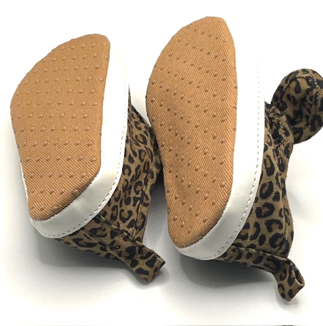 Zapatos de bebé Mary Jane antiguos azul marino con estampado de leopardo con detalles de moño talla 0-3 meses Foto 4 de 4