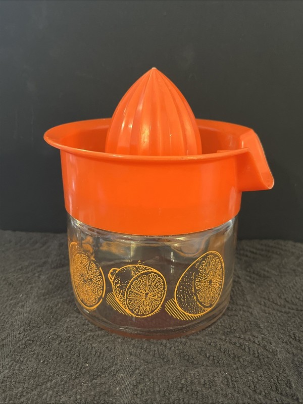 Vintage Gemco Orange Citrus Hand Juice Juicer Vintage Reamer/Juicer With jar