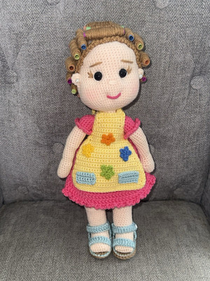 Dona Florinda Doll El Chavo del Ocho Amigurumi Crochet Handmade 