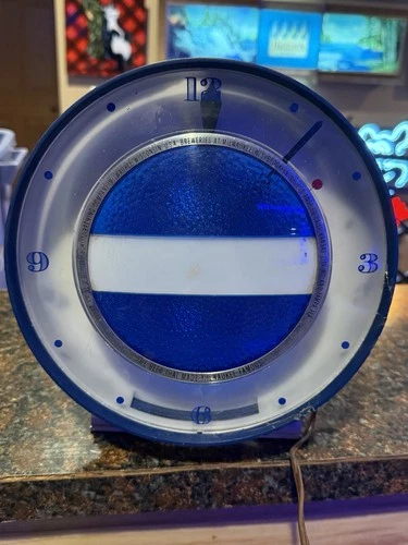 VINTAGE 1961 SCHLITZ BEER MOTION SPINNER CLOCK LIGHT SIGN 9" For Part Or Repair