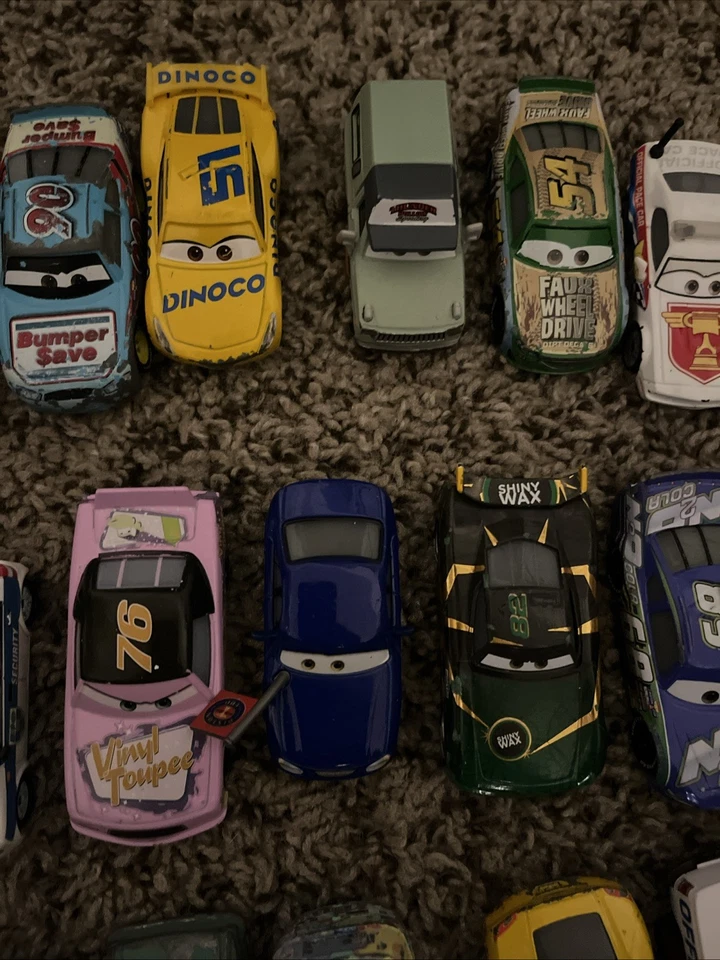 Лот из 48 машинок Disney Pixar — литая коллекция Mattel — Lightning McQueen Mack - Изображение 4 из 4