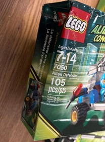 LEGO 7051 Space Alien Conquest Tripod Invader And 7050 Alien Defender Sealed