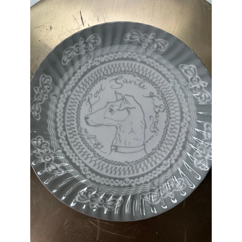 "Plato para perro galgo Anthropologie gris blanco acanalado 8,5""" Foto 4 de 4