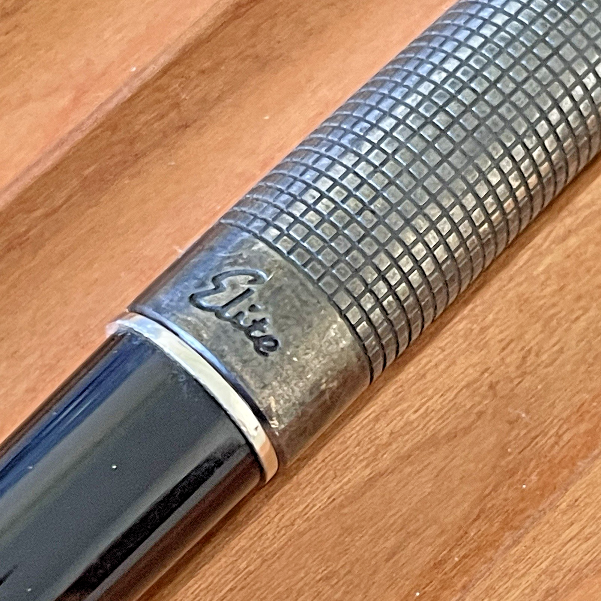 Pilot Pen Elite Pocket Size Etched Silver Cap 18K 750 Nib Made in