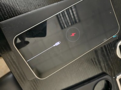 Realme gt 8 pro with broken board