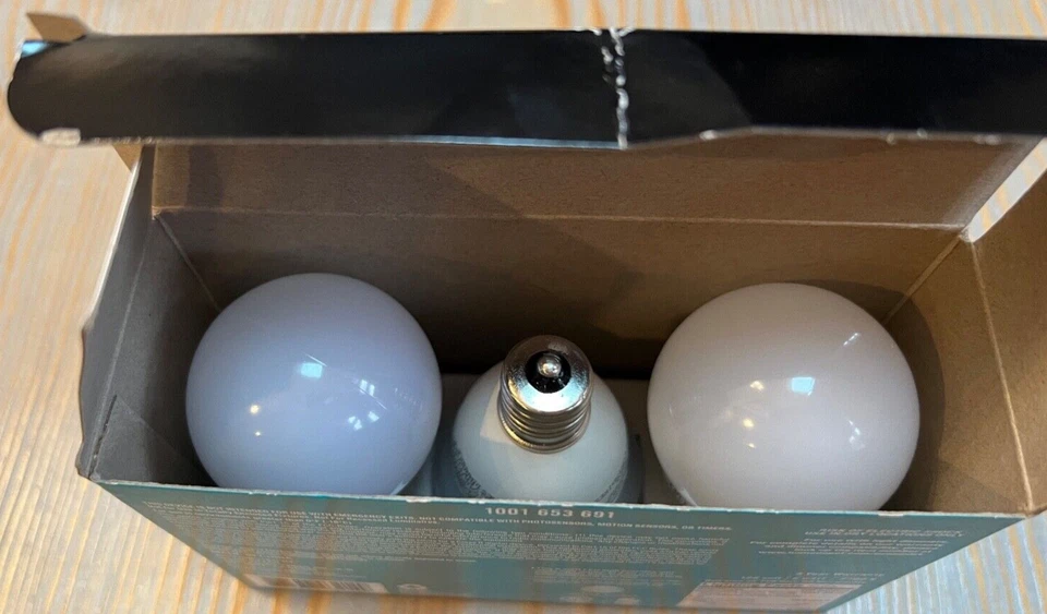 EcoSmart LED Light Bulbs 6W dimmable soft white intermediate base 3-pack NIB - Image 4 of 4