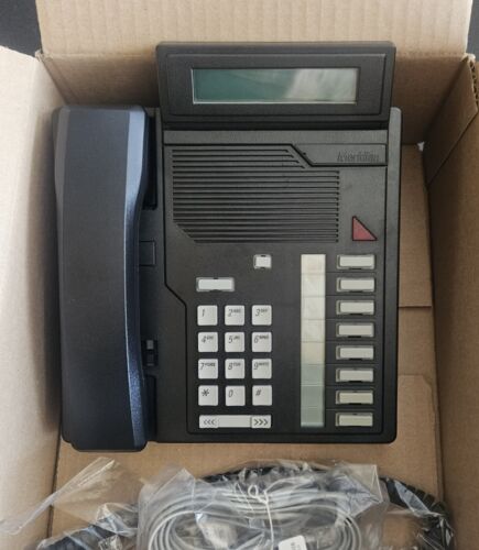 Nortel Meridian M2008HF zestaw głośnomówiący VoIP Wyświetlacz Telefon przewodowy Czarny kolor - Zdjęcie 1 z 4