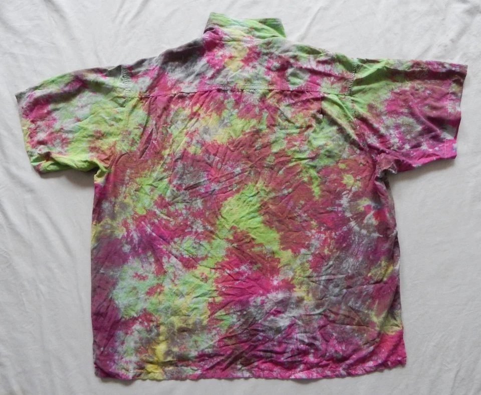 Camisa de seda tie dye verde púrpura manga corta abotonada - 2XL hecha a mano XXL Foto 2 de 4