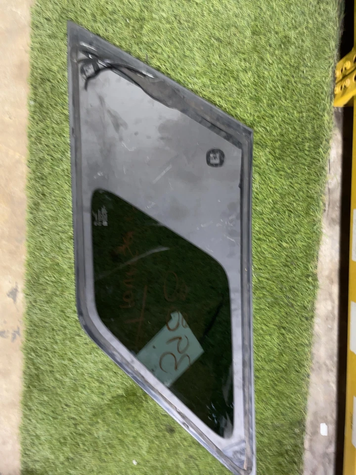 ✅ 2018 - 2022 CHEVY TRAVERSE Left Quarter Glass window OEM - Image 2 of 3