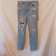 American Eagle Distressed Mom Jeans Women's Size 6 Light Wash Ripped Stretch
