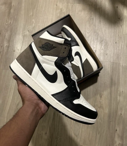 AIR JORDAN 1 RETRO HIGH OG DARK MOKA UK10.5 US11.5 555088 105!