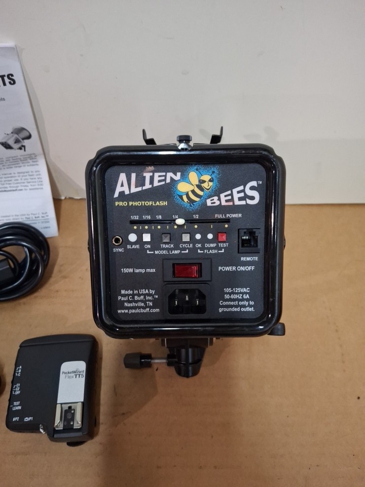 Paul C. Buff Alien Bee B800 Monolight Strobe Flash 320WS Pocket Wizard ...