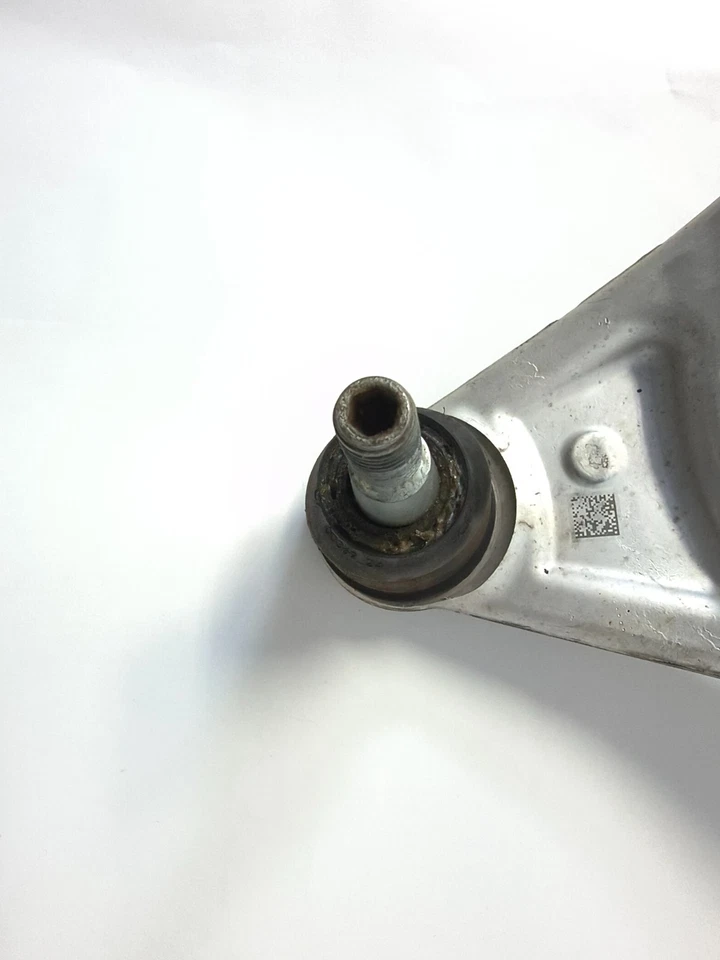 2020 - 2024 Chevrolet Corvette Front Right Passenger Side Upper Control Arm OEM - Image 4 of 4