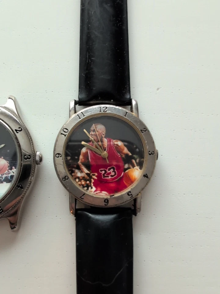 Relojes coleccionables Wilson Michael Jordan vintage (lote de 2) para hombre y mujer Foto 3 de 4