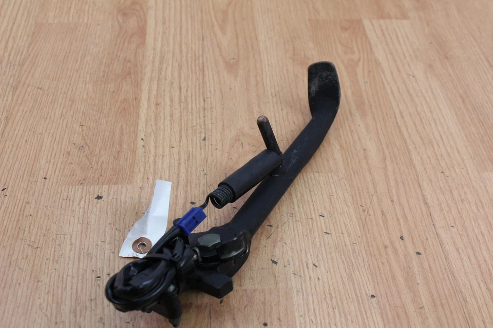 2006 YAMAHA FZ1 踢架/侧面 — 第 2/4 张图片