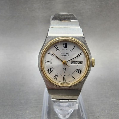 Seiko SQ Watch Women 24mm Silver Dial Two Tone Daydate 2626-0190