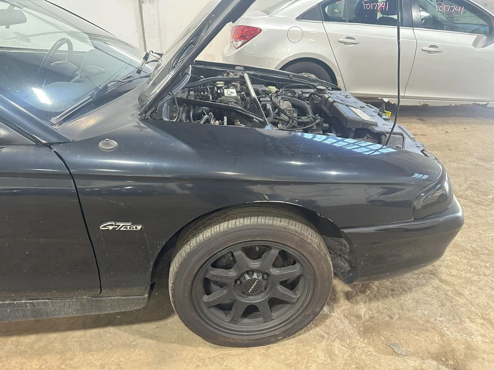 (SOLO PICKUP LOCAL) 94 95 96 97 98 FORD MUSTANG Guardabarros Derecho Foto 2 de 4