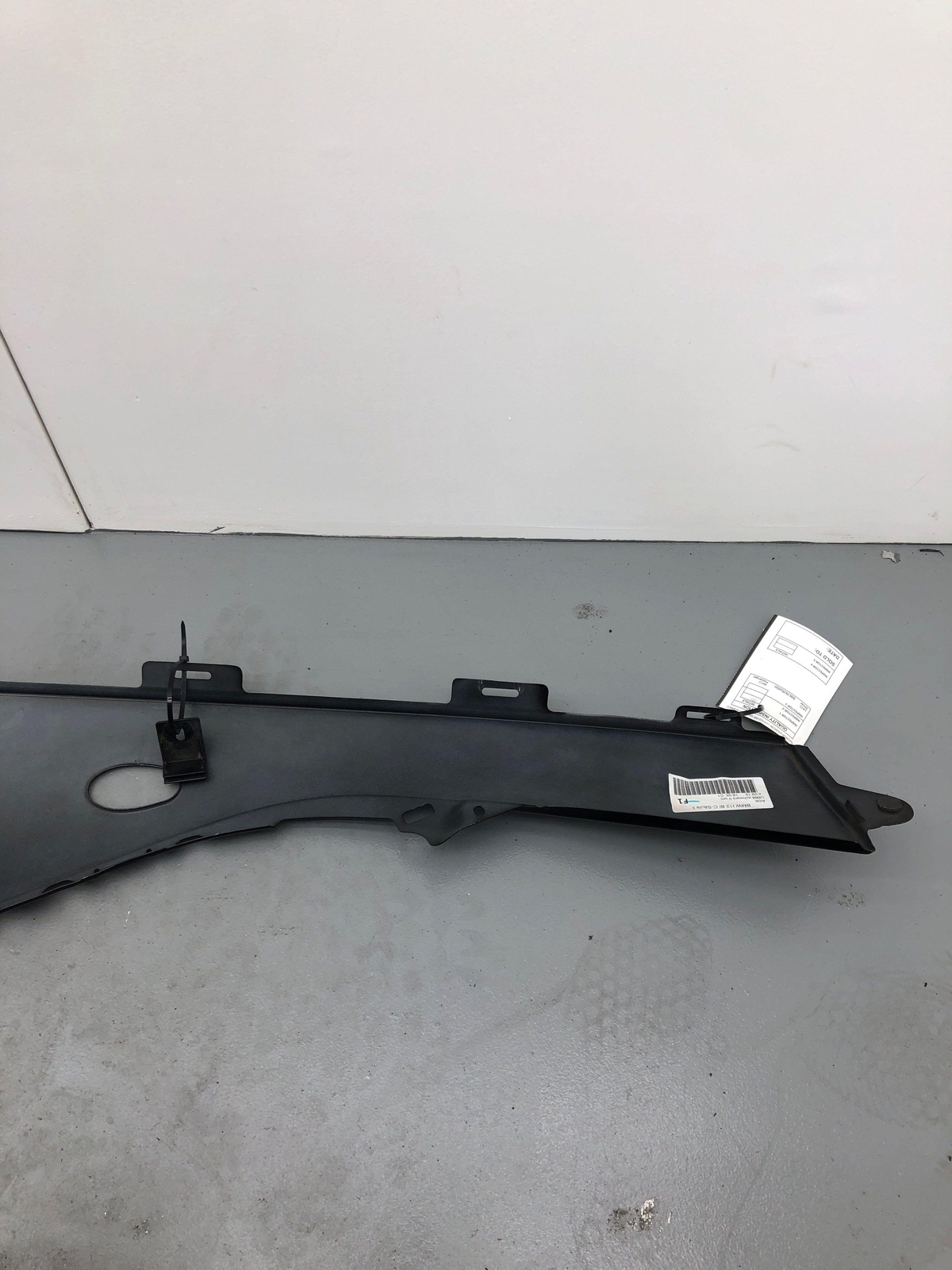 2014-2019 BMW I8 REAR LEFT QUARTER PANEL BLACK OEM