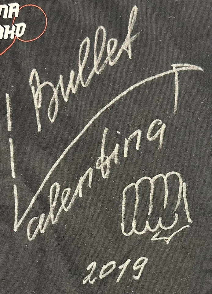 Camisa firmada autografiada por Valentina Shevchenko UFC Training Usada LOA MMA Foto 2 de 4