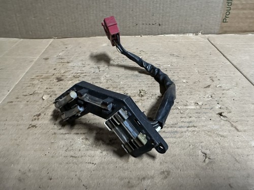 82 Honda CB750C DOHC Fuse Box Assembly OEM CB750 -33 T01 - Picture 2 of 4