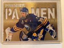Dominik Hasek 1995-96 Fleer Ultra Premier Pad Men 5 of 12 Insert