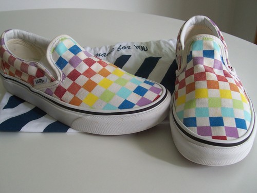 vans slip ons womens all black