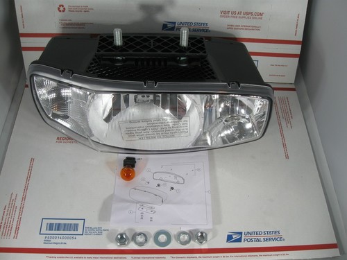 WESTERN FISHER SNOWEX OEM NEW STYLE H9 H11 HALOGEN PLOW LIGHT 38801 DRIVERS SIDE - Picture 2 of 3