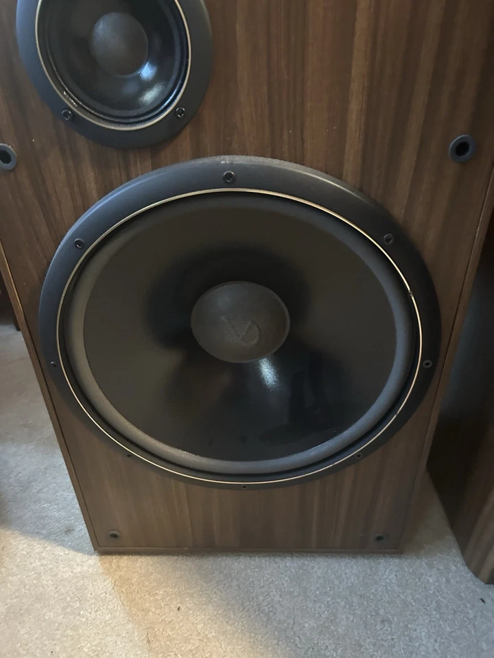 Impresionante altavoz de piso de 3 vías Infinity SM-155 - Woofers de 15" - reacondicionado profesional Foto 3 de 4