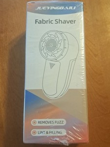 Electric Fabric Shaver With USB Cable And Cleaning Brush