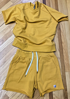 Hush Boutique Short Set Top M Shorts L  Mens Gold Fleece Designer