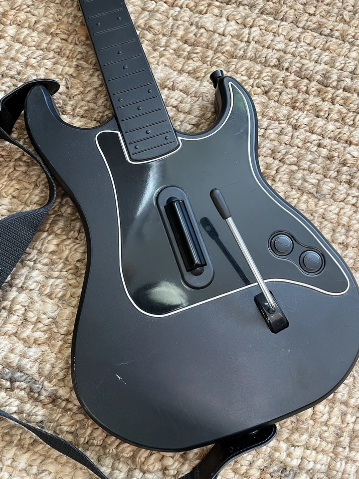 Guitarra Octanaje Negro Hero Kramer Striker PlayStation 2 Inalámbrica (Sin Dongle) Foto 2 de 4