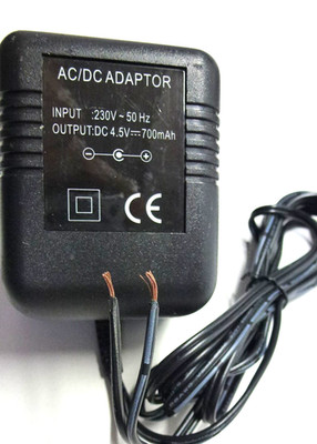 AC/DC Adaptor Adapter Netzteil Ladegerät DC 4,5V 700mA Open End