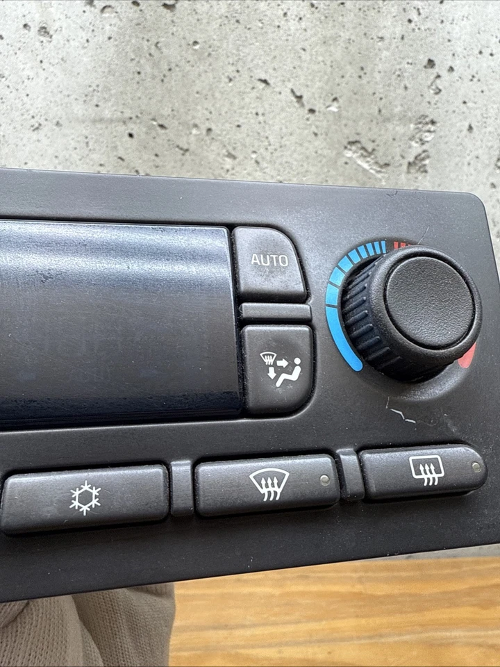 Climatizador digital Silverado Tahoe GMC Sierra Yukon 2003-06 15195564 Foto 3 de 4