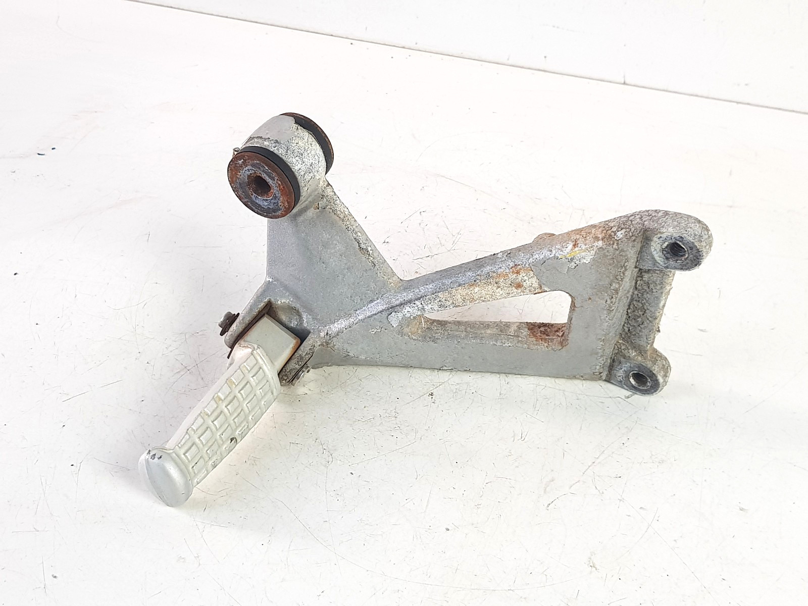 Supporto con Pedana Posteriore Destra TRIUMPH SPRINT RS 955 1999 - 2004