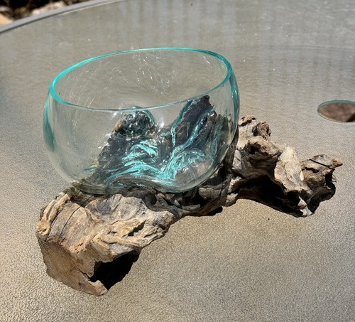 Unique LG Molten Glass Sculptural 6" Bowl on Natural Teak Driftwood Root - Picture 5 of 7