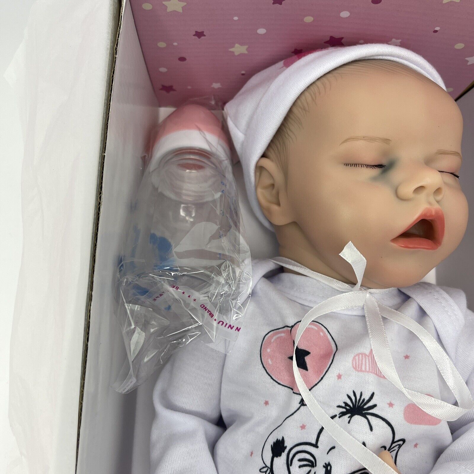 JIZHI Lifelike Reborn Baby Dolls - 17-Inch Soft Body Realistic-Newborn Baby  Dolls Full Vinyl Body Poseable Baby Girl with Feeding Kit Gift Box for Kids  Age 3+ 