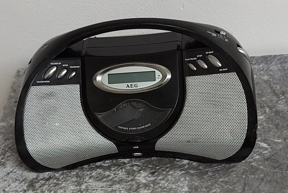AEG SR 4310 Radio,CD,Mp3 Player