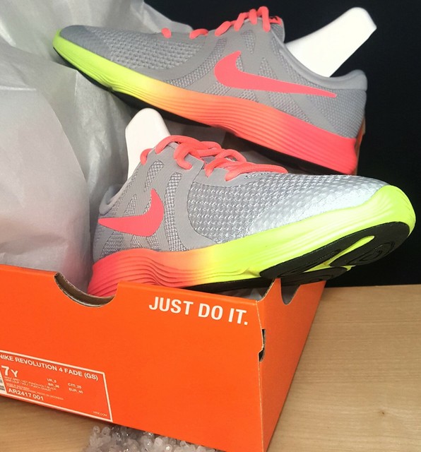 nike revolution 4 fade youth