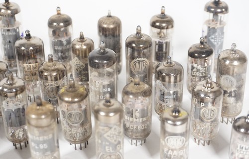Lot De 50 Radios À Tubes Vintage Valvo Philips Siemens PL 95 EF 86 ECC 83 Etc. - Picture 9 of 12