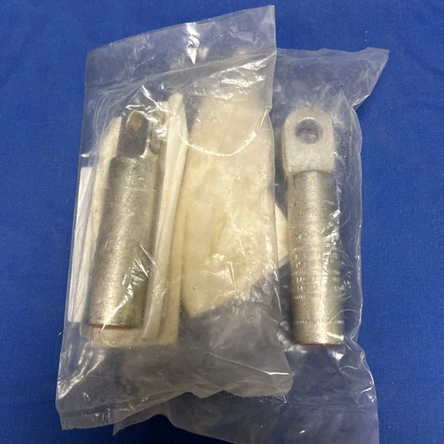 New set of 2 Eaton CC6A19U & CC6A21U COOPER POWER Connectors 600A BOL-T