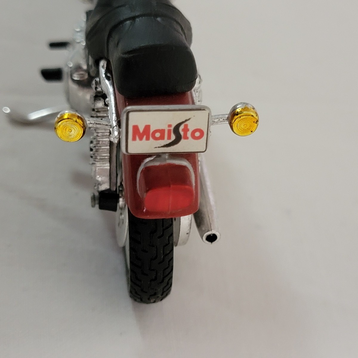 Modèle Réduit Harley-Davidson Sportster 1200 Custom XL 1200C Au 1/18 Par Maisto, Occasion Très Bon état