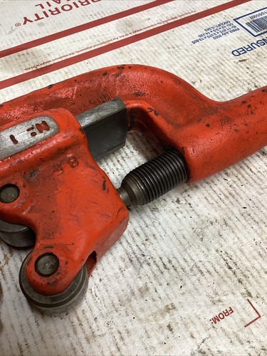 Ridgid No. 1A Heavy Duty Pipe Cutter 1/8" to 1-1/4" ED4U #3007-B - Picture 15 of 20