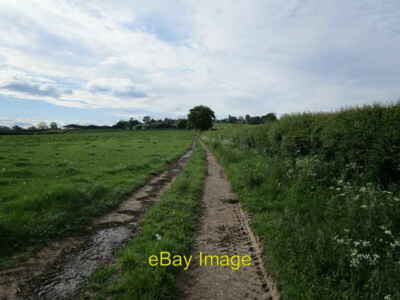 Foto 6x4 Bridleway nach Coppenhall Dunston Heath Upper Wheats Farm auf der c2021